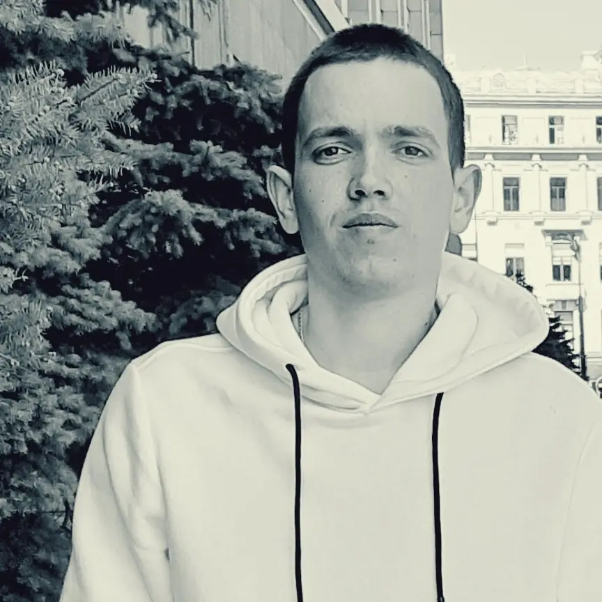 Евгений Власов