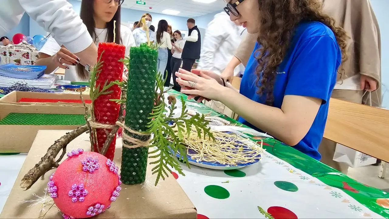 🎄 С Наступающим! Приняли участие в поздравлении маленьких пациентов РДКБ
🎅Мосводоканал в составе команды ДЖКХ города Москвы поздравили пациентов Российской детской клинической больницы с наступающим Н... | Сетка — социальная сеть от hh.ru