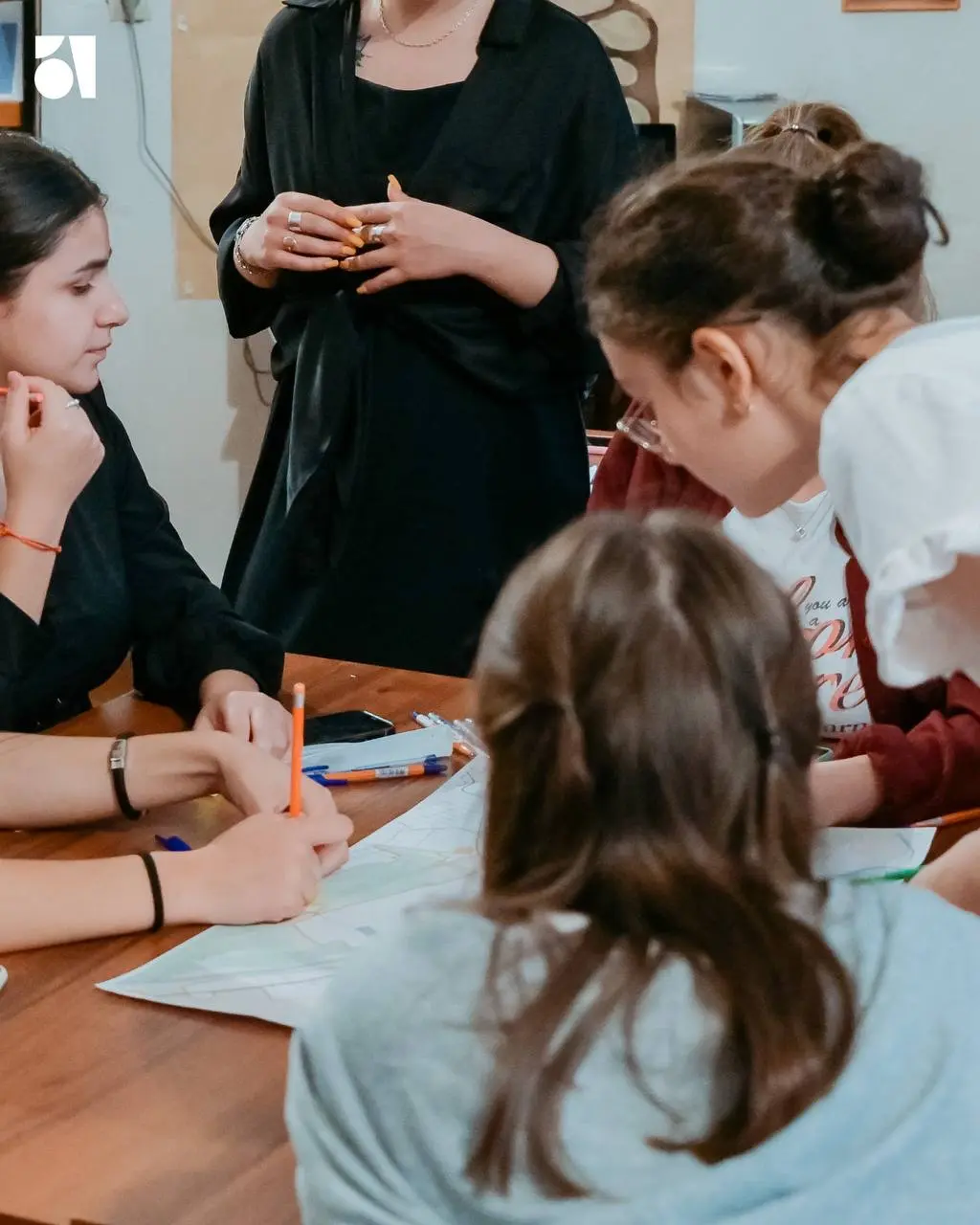 Работа с сёлами, малыми городами и историческими поселениями — это про работу с людьми
С теплотой вспоминаем нашу мастерскую для школьников Куьре в селе Касумкент Сулейман-Стальского района на юге Даг... | Сетка — социальная сеть от hh.ru