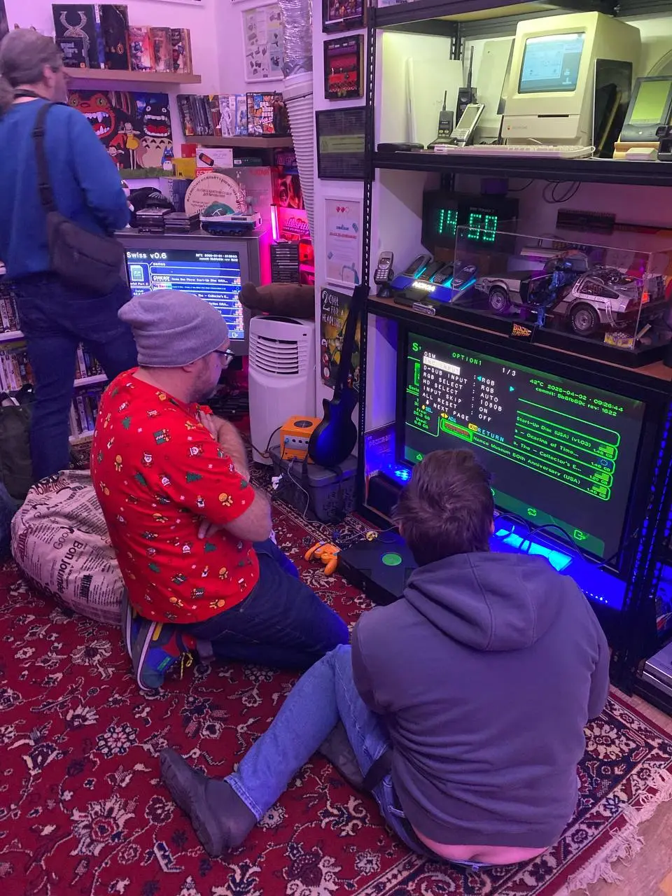 Сегодня участвуем в новогоднем турнире по Тетрису в Луноходе @retroit
#игры #мероприятия
💬 Новогодний розыгрыш мерча!
| Telegram | VK | Сайт | Милостыня |
В этом посте были ссылки, но мы их удалили по... | Сетка — социальная сеть от hh.ru