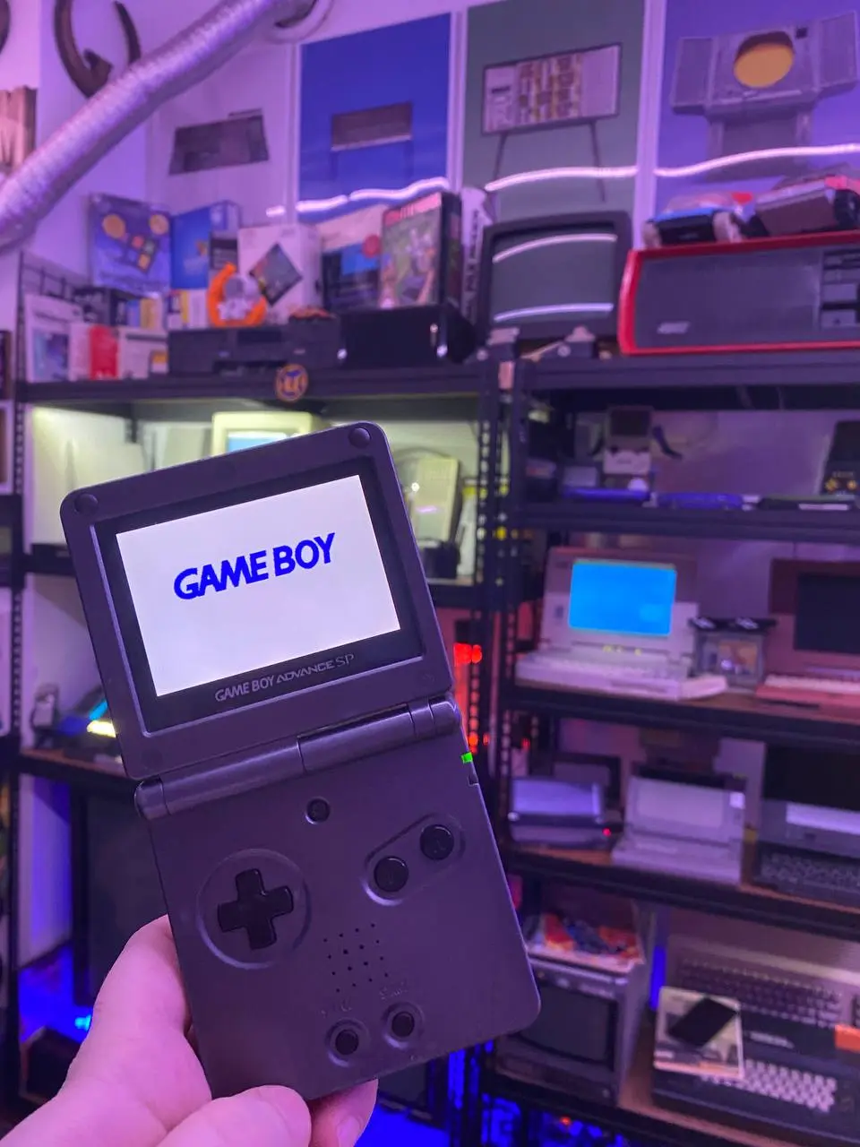 Сегодня участвуем в новогоднем турнире по Тетрису в Луноходе @retroit
#игры #мероприятия
💬 Новогодний розыгрыш мерча!
| Telegram | VK | Сайт | Милостыня |
В этом посте были ссылки, но мы их удалили по... | Сетка — социальная сеть от hh.ru