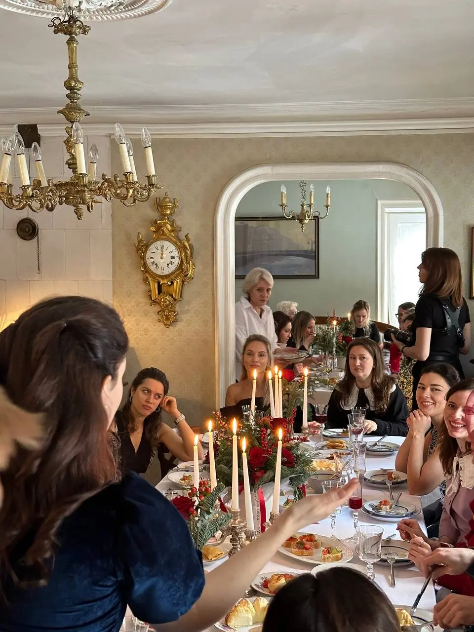 Про важность ownership
Вчера Тата проводила мероприятие для своего клуба в Доме Вишневских, фамильном особняке XIX века | Сетка — социальная сеть от hh.ru