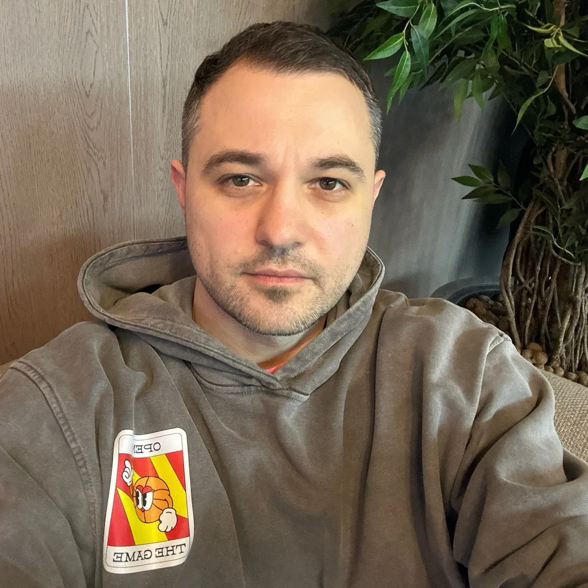 Артем Кондрашов