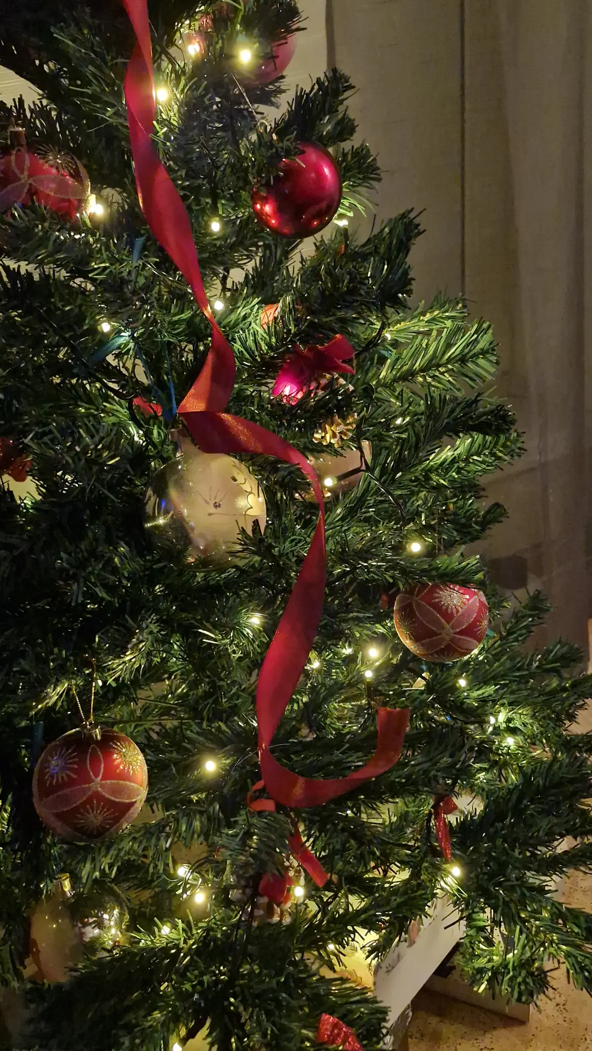 Подняла цены на свои услуги с 1 декабря. Объяснила так: “исходя из субъективной оценки уровня моих компетенций”. Объективно, я считаю 😁  
#маркетинг | Сетка — социальная сеть от hh.ru