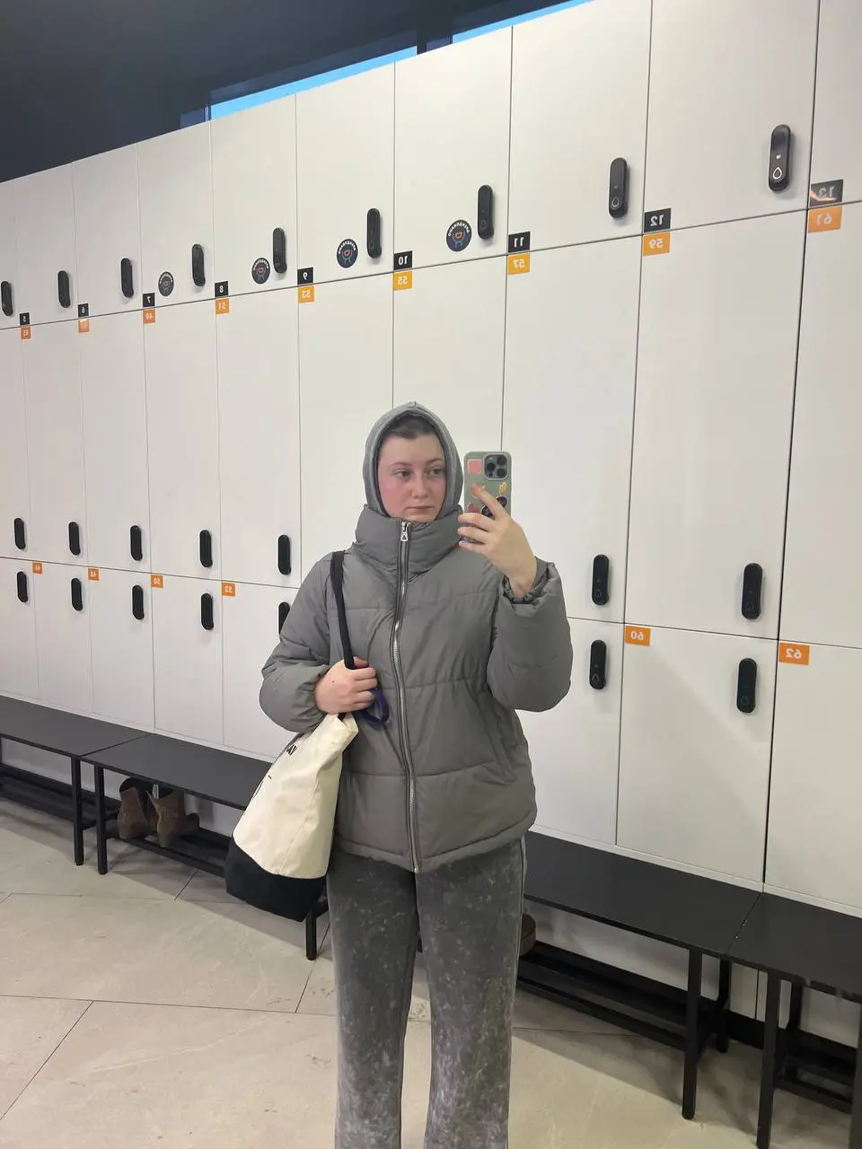 Выходные прошли по-ленивому активно ☺️
опишу в формате хроников
❄️ суббота:
утром сходила на тренировку → затем был чилл → организационный поход на вб и в озон → съемка и монтаж рилсика про балаклаву ... | Сетка — социальная сеть от hh.ru
