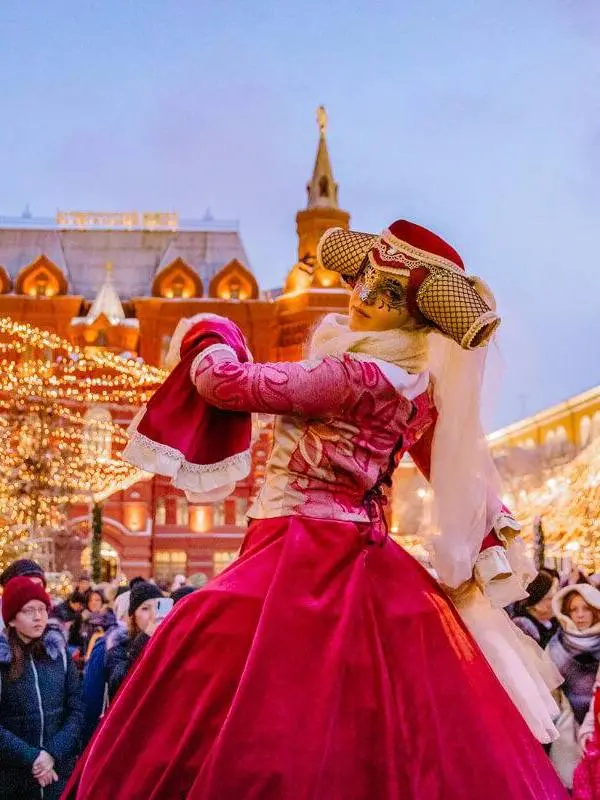 #афиша #вторник #16декабря
📜Афиша мероприятий в Москве
на 16 декабря
Активный отдых:
⛸Бесплатный каток на Северном речном вокзале 
📍Северный речной вокзал
🎠Бесплатное ретро-фото и катания на карусели
... | Сетка — социальная сеть от hh.ru