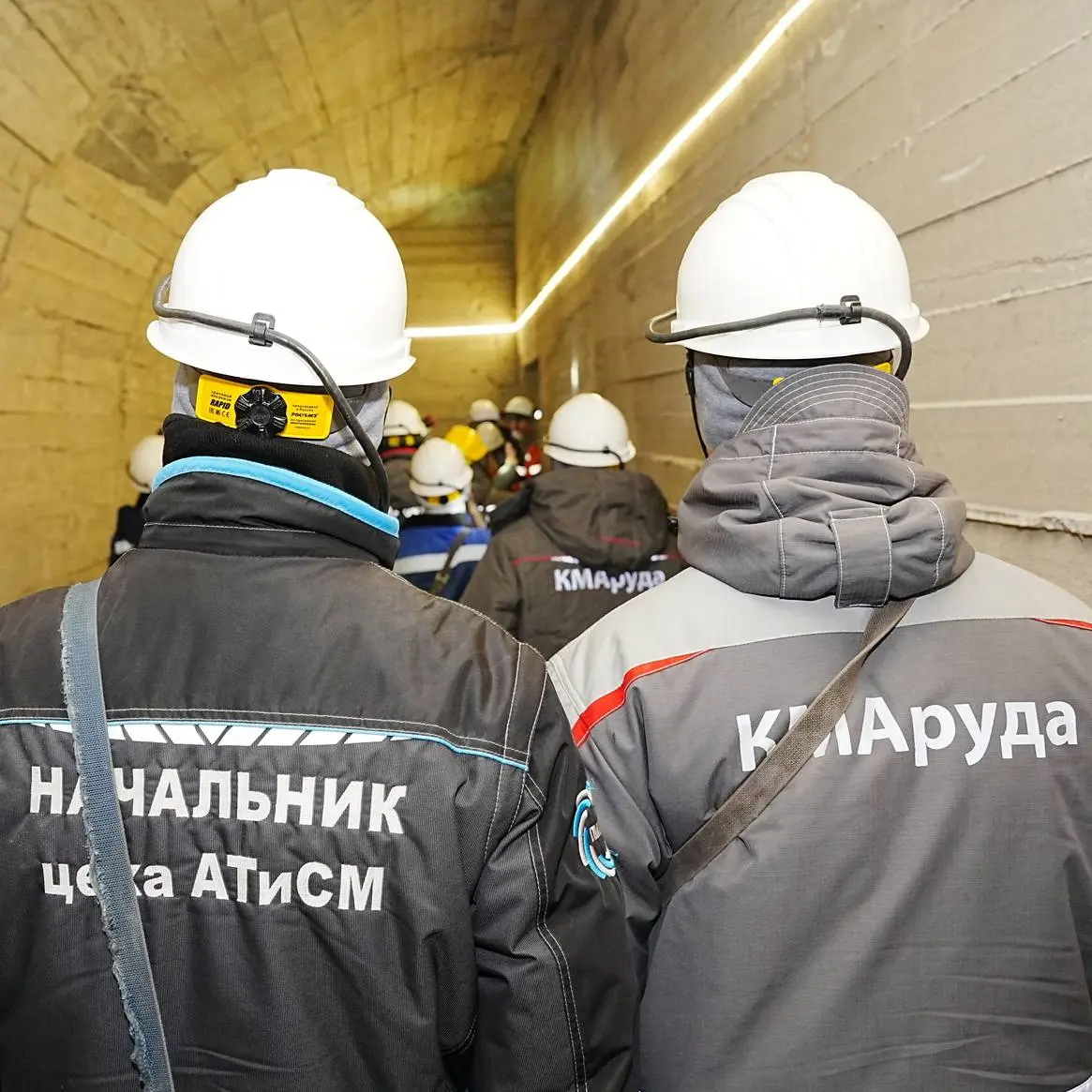 Комбинат КМАруда запустил вагоноремонтное депо на глубине 250 метров
📍 Комбинат КМАруда ввел в эксплуатацию три новых инфраструктурных объекта на горизонте -250 метров: электровозное и вагоноремонтное... | Сетка — социальная сеть от hh.ru