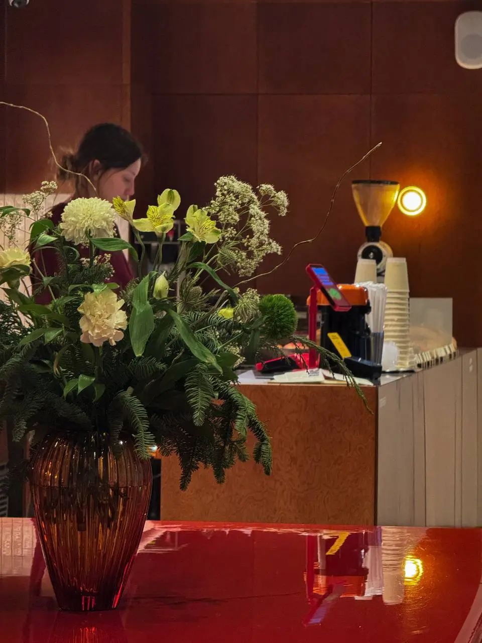 Aaark Cafe
м Чистые пруды
ул. Чаплыгина, 20, стр. 7
https://yandex.ru/maps/org/aaark\cafe/187180413058?si=coffeezoro
Капучино 0 | Сетка — социальная сеть от hh.ru