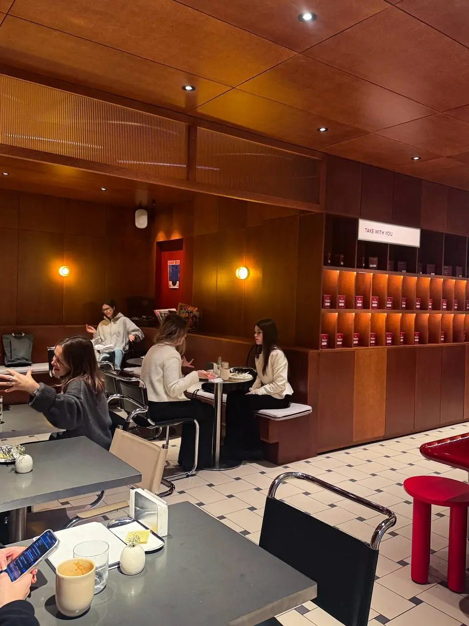 Aaark Cafe
м Чистые пруды
ул. Чаплыгина, 20, стр. 7
https://yandex.ru/maps/org/aaark\cafe/187180413058?si=coffeezoro
Капучино 0 | Сетка — социальная сеть от hh.ru