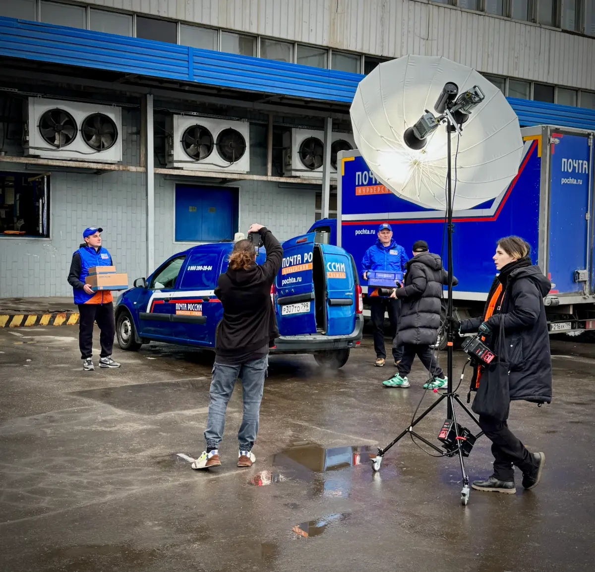 Фотосессия сотрудников Почты: зачем мы создаем контент? | Сетка — социальная сеть от hh.ru