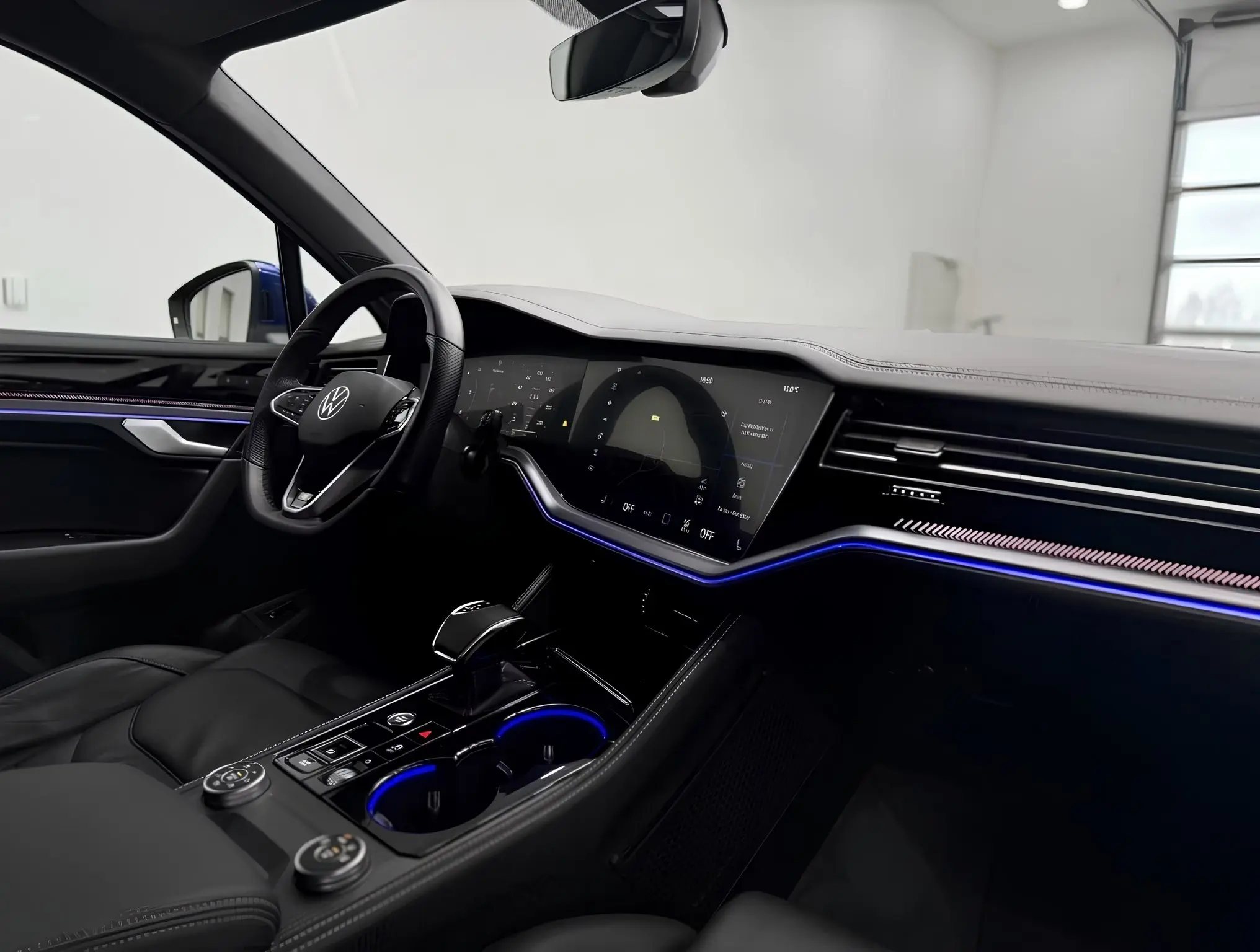 🚘Volkswagen Touareg R-Line 4Motion
Когда уже не «хочу попробовать», а «хочу ездить нормально»
2024 Май | 26 963 км |
Дизель 3.0 231 л.с | Сетка — социальная сеть от hh.ru