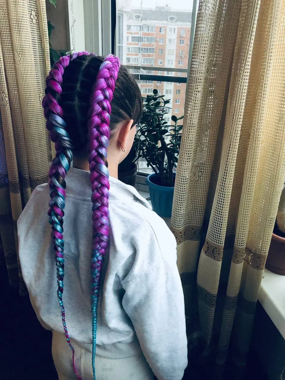 Сегодня заплели еще одни боксерочки🙌🏻❤️❤️❤️ Последнее время это одна из топовых причесок | Сетка — социальная сеть от hh.ru