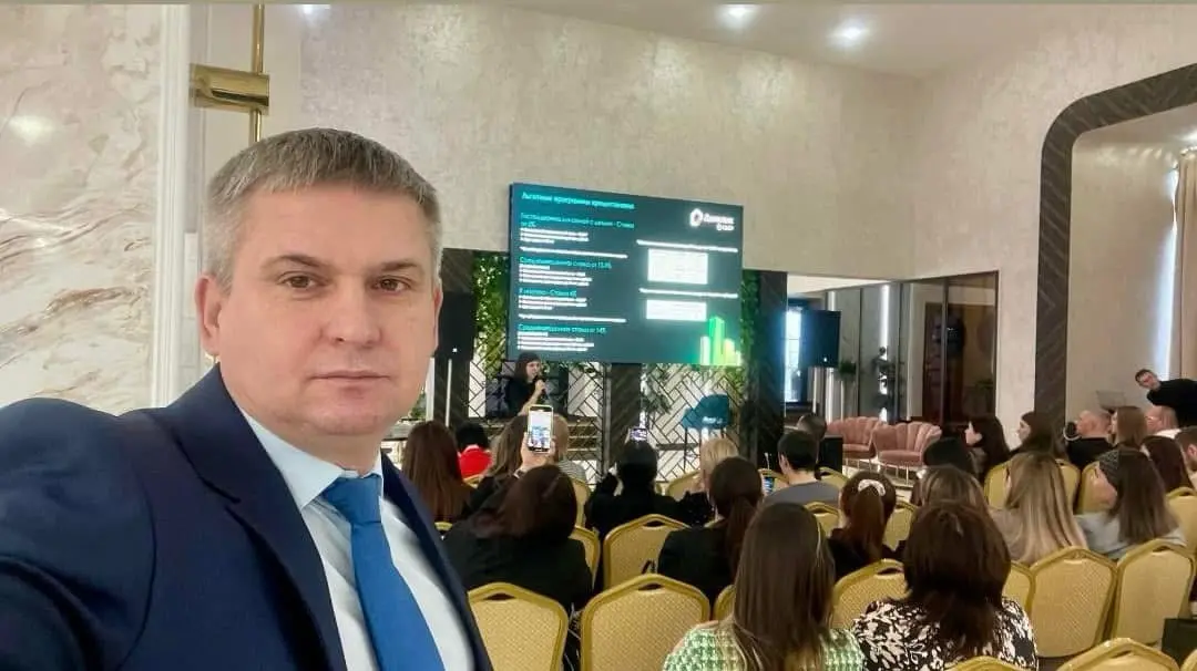 Я не только провожу тренинги продаж, для риэлторов и агентств недвижимости, НО и для отделов продаж застройщиков, интересно, пишите лс
#отделпродаж #тренинги #застройшик | Сетка — социальная сеть от hh.ru