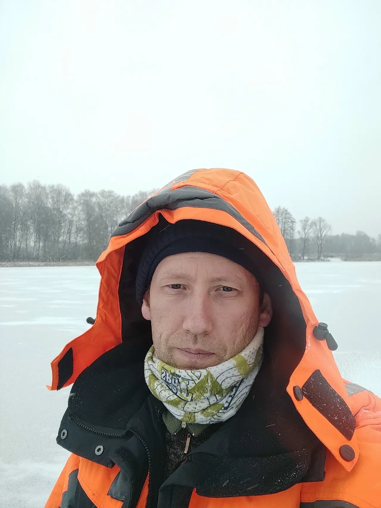 Открыл сезон ловли со льда вместе с KIMOTO.
Три морозных дня — и почти все озера покрылись в Подмосковье небольшим, но прочным льдом | Сетка — социальная сеть от hh.ru