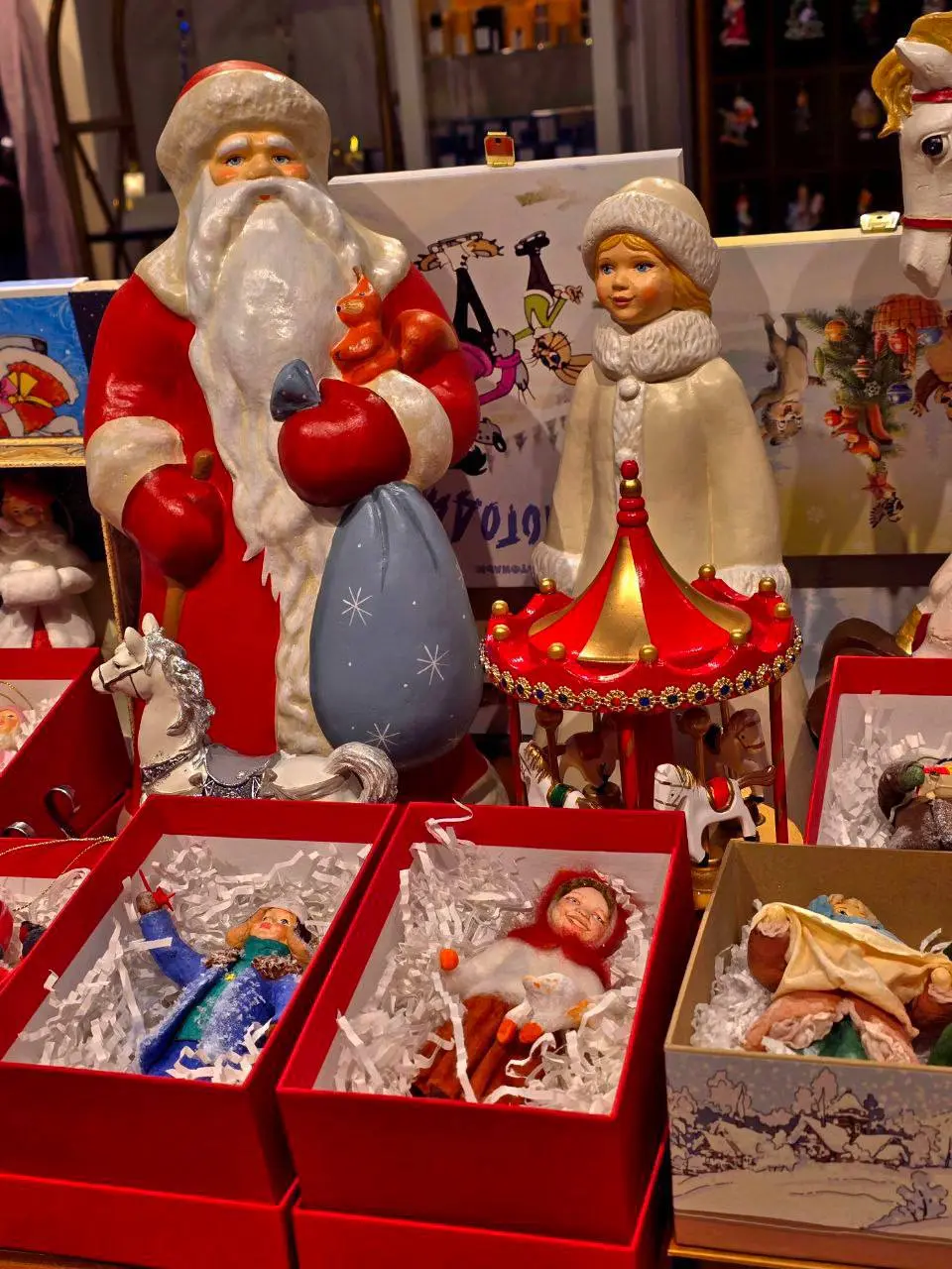 🎄Традиционная ежегодная Новогодняя ярмарка в Петровском Пассаже
Доконца декабря
В рамках ярмарки посетители смогут осмотреть экспозиции с живыми елочками и праздничными украшениями, услышать живую муз... | Сетка — социальная сеть от hh.ru