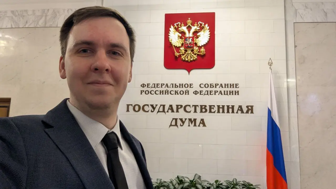 А сегодня в Госдуме заседаем по теме регуляции ИИ | Сетка — социальная сеть от hh.ru