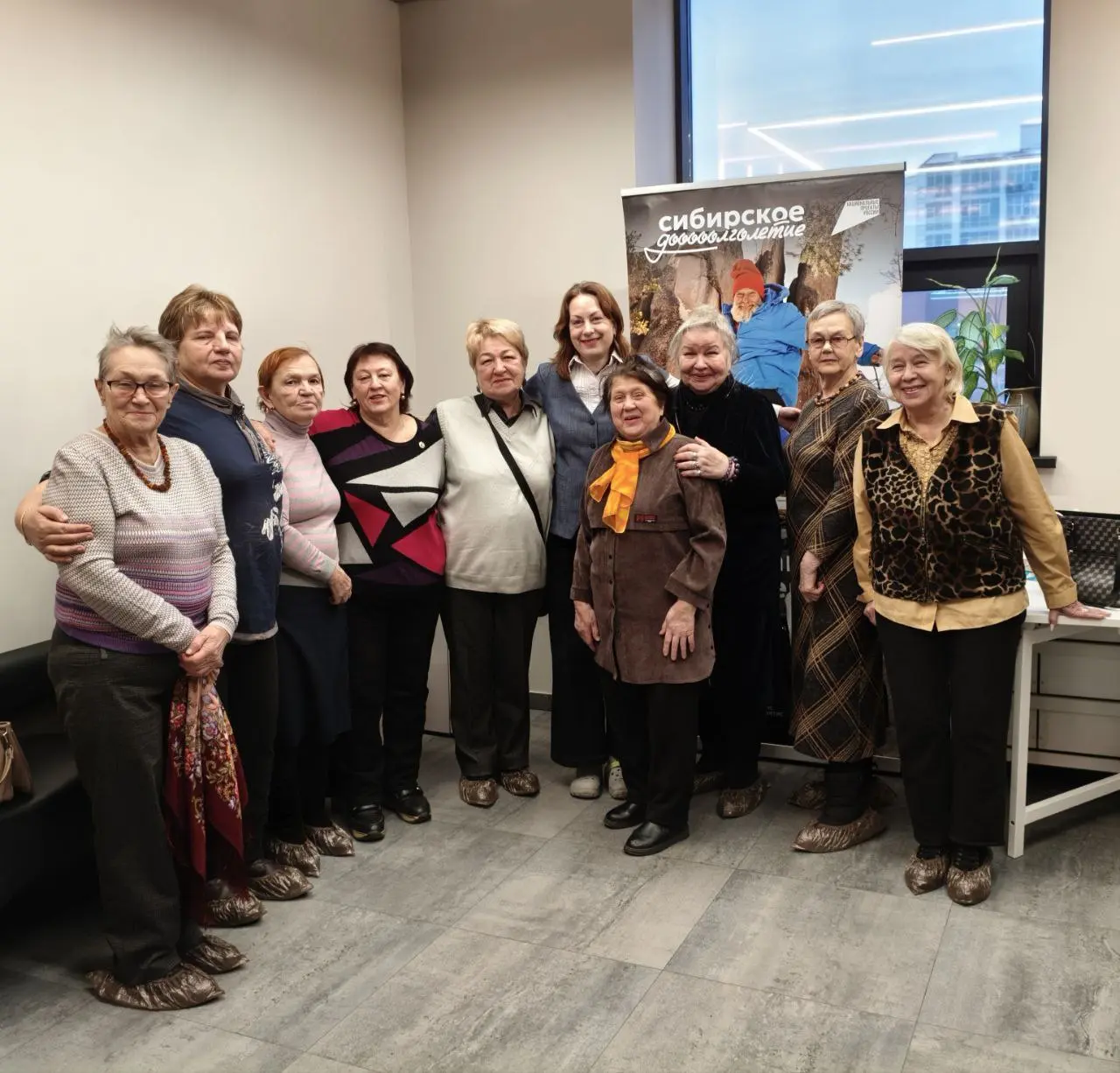 ✨ Возраст — не предел для яркой жизни.
Я второй год занимаюсь улучшение когнитивного здоровья граждан старшего возраста и сегодня подводили итоги в группе #пишемвместеДолголетие | Сетка — социальная сеть от hh.ru