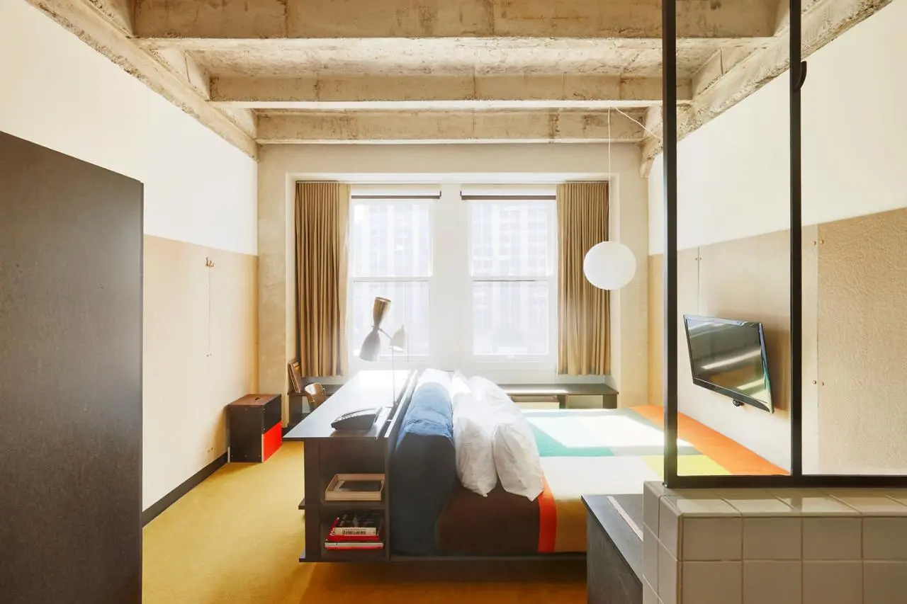 Недавно писала про проекты Ace Hotels — а вот отдельного поста достоин такой эффектный экземпляр в LA Downtown | Сетка — социальная сеть от hh.ru