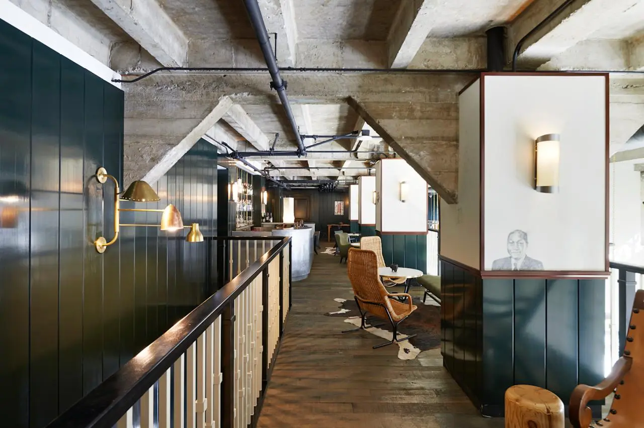 Недавно писала про проекты Ace Hotels — а вот отдельного поста достоин такой эффектный экземпляр в LA Downtown | Сетка — социальная сеть от hh.ru