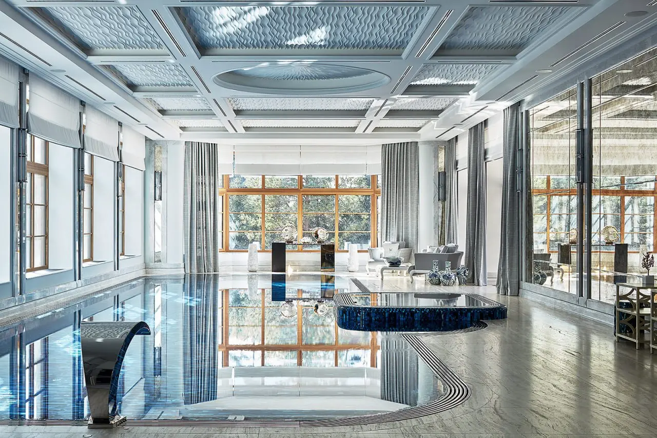 Архитектор Мария Бахарева выступила в роли декоратора огромного загородного дома для своих постоянных клиентов и умудрилась на двух с половиной тысячах квадратных метров погрузиться в дизайн не только... | Сетка — социальная сеть от hh.ru