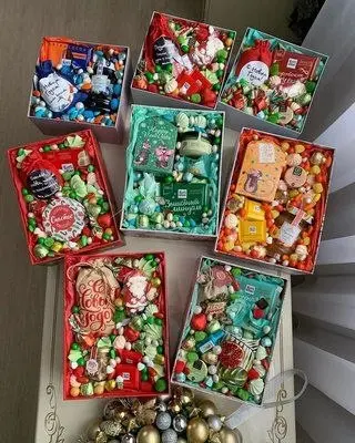 🎁 Встречайте Новый год с нашим праздничным новогодним боксом!
Каждый бокс наполнен атмосферой уюта и радости – идеальный подарок для близких и друзей | Сетка — социальная сеть от hh.ru