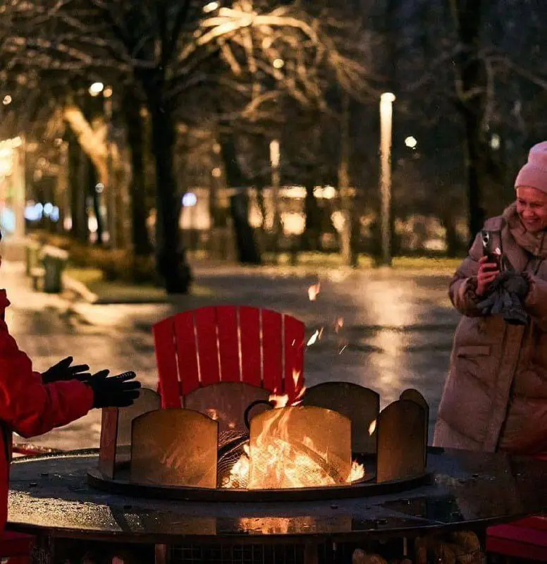 Костровые зоны открылись в Москве🔥
📍В парках «Фили», «Ходынское поле», «Сокольники», зоне отдыха «Покровский берег» и Парке Горького
❤️ — хорошая идея
📲Подпишитесь на Вдвижении
#бесплатно
В этом посте... | Сетка — социальная сеть от hh.ru