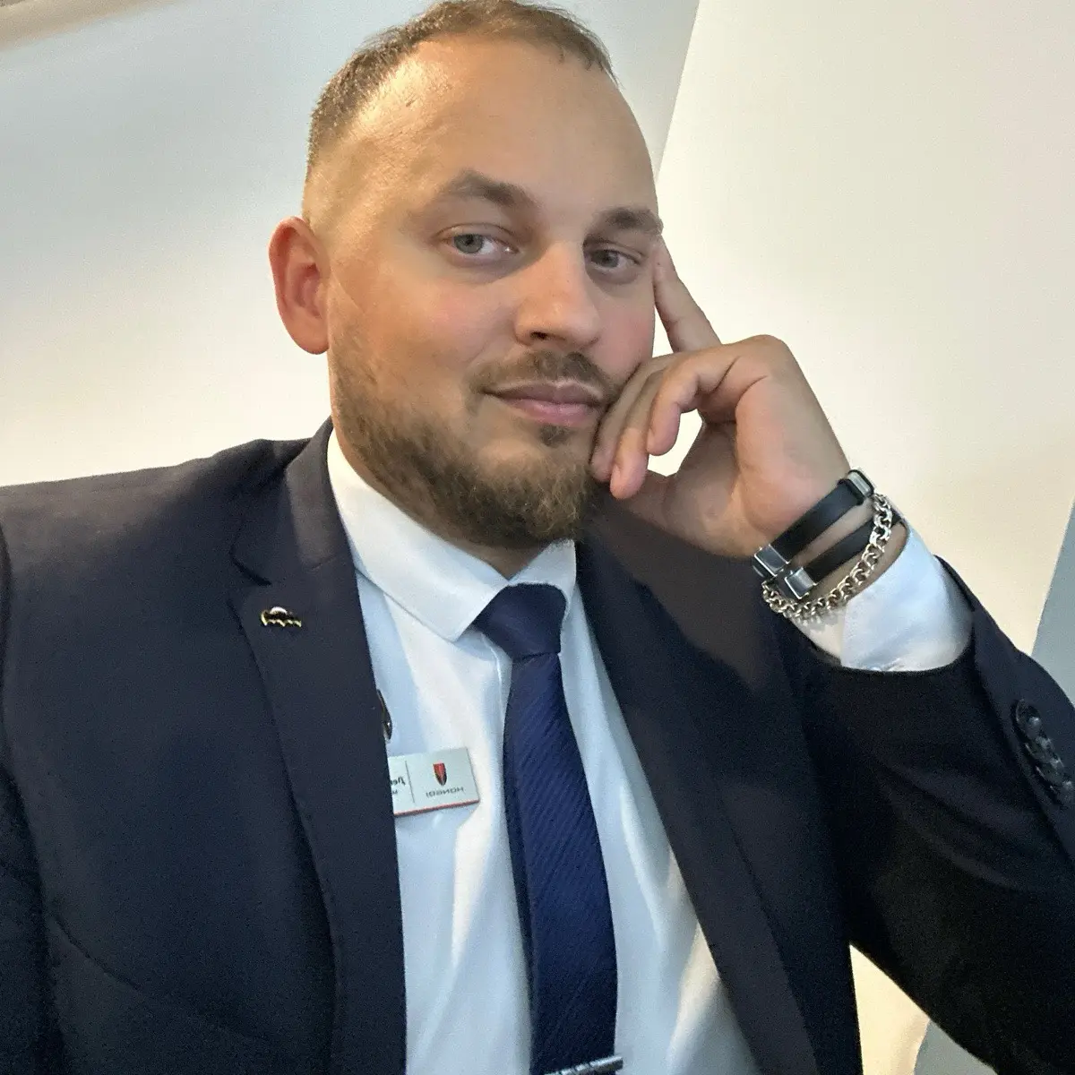 Network member avatar