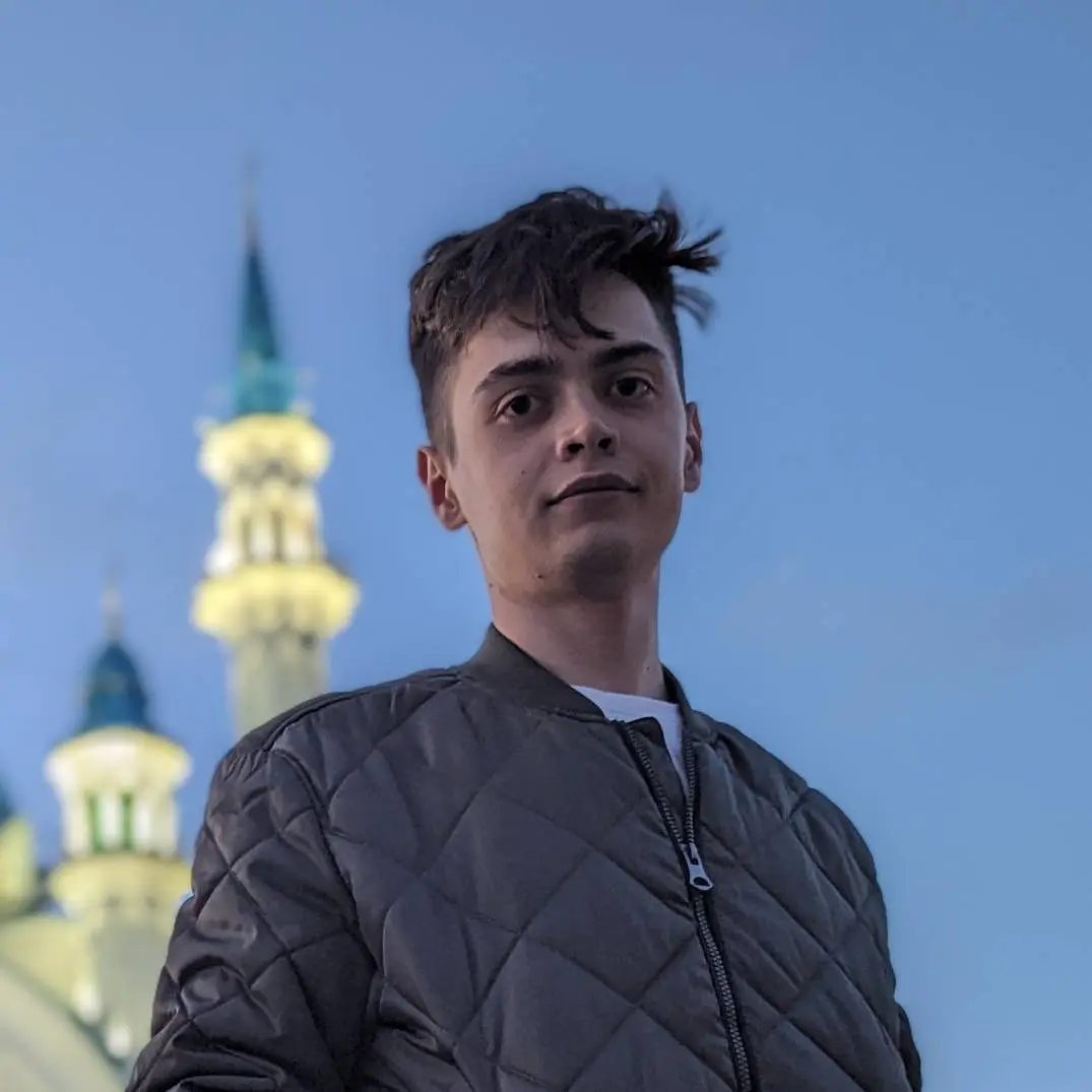 Руслан Козлов