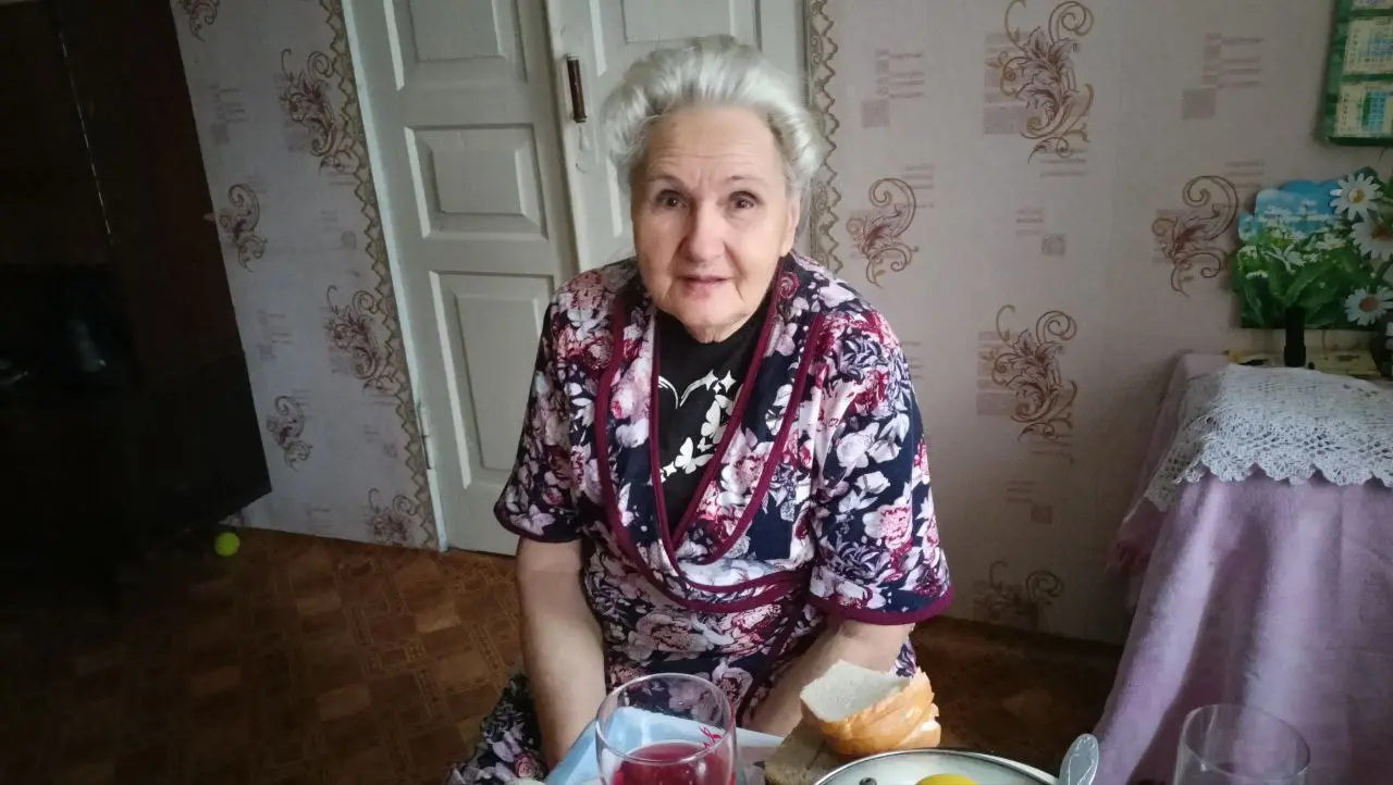 Друзья, мы хотели бы обратится к Вам за помощью и поддержкой
В 2018 году трагически оборвались жизнь одного из постоянных участников Хотылевской археологической экспедиции - художника, нашего друга, Ю... | Сетка — социальная сеть от hh.ru