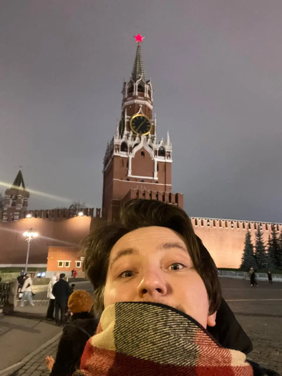 Впервые вживую послушал бой курантов, прикольно ☺️ | Сетка — социальная сеть от hh.ru