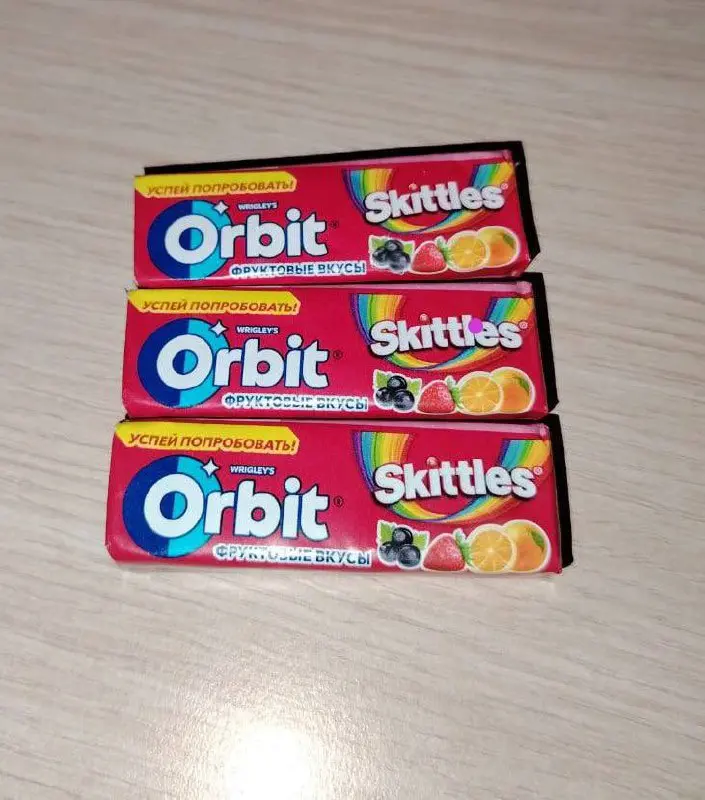 Опа, Orbit со вкусом СКИТТЛЗ скоро начнут продавать в наших магазинах. Новинка со вкусом фруктового драже с черной смородиной, клубникой и апельсином начала появилась в декларациях.
Вот это коллаба 🤭 | Сетка — социальная сеть от hh.ru