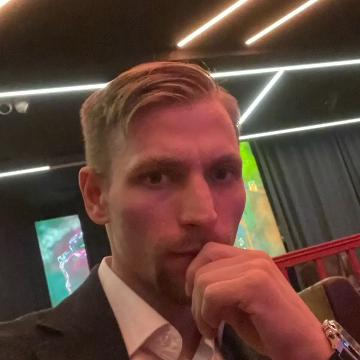 Андрей Белов