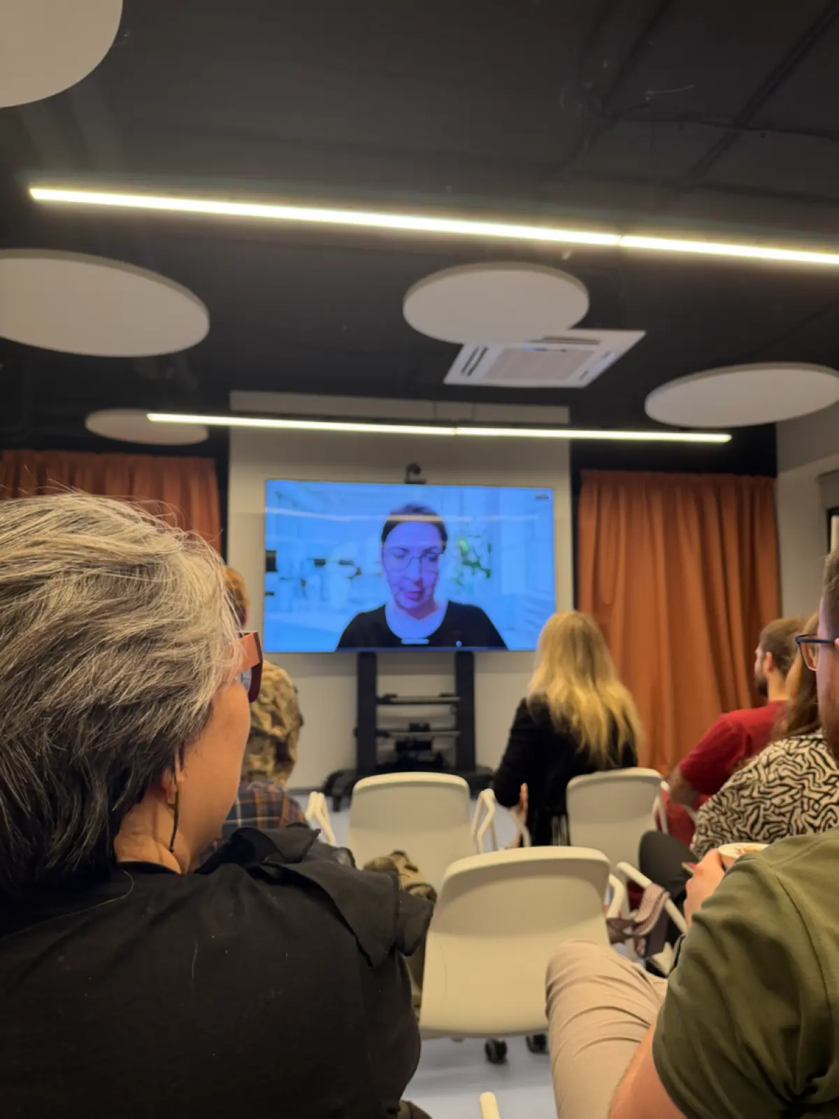 Забежал на неделе на митап | Сетка — социальная сеть от hh.ru