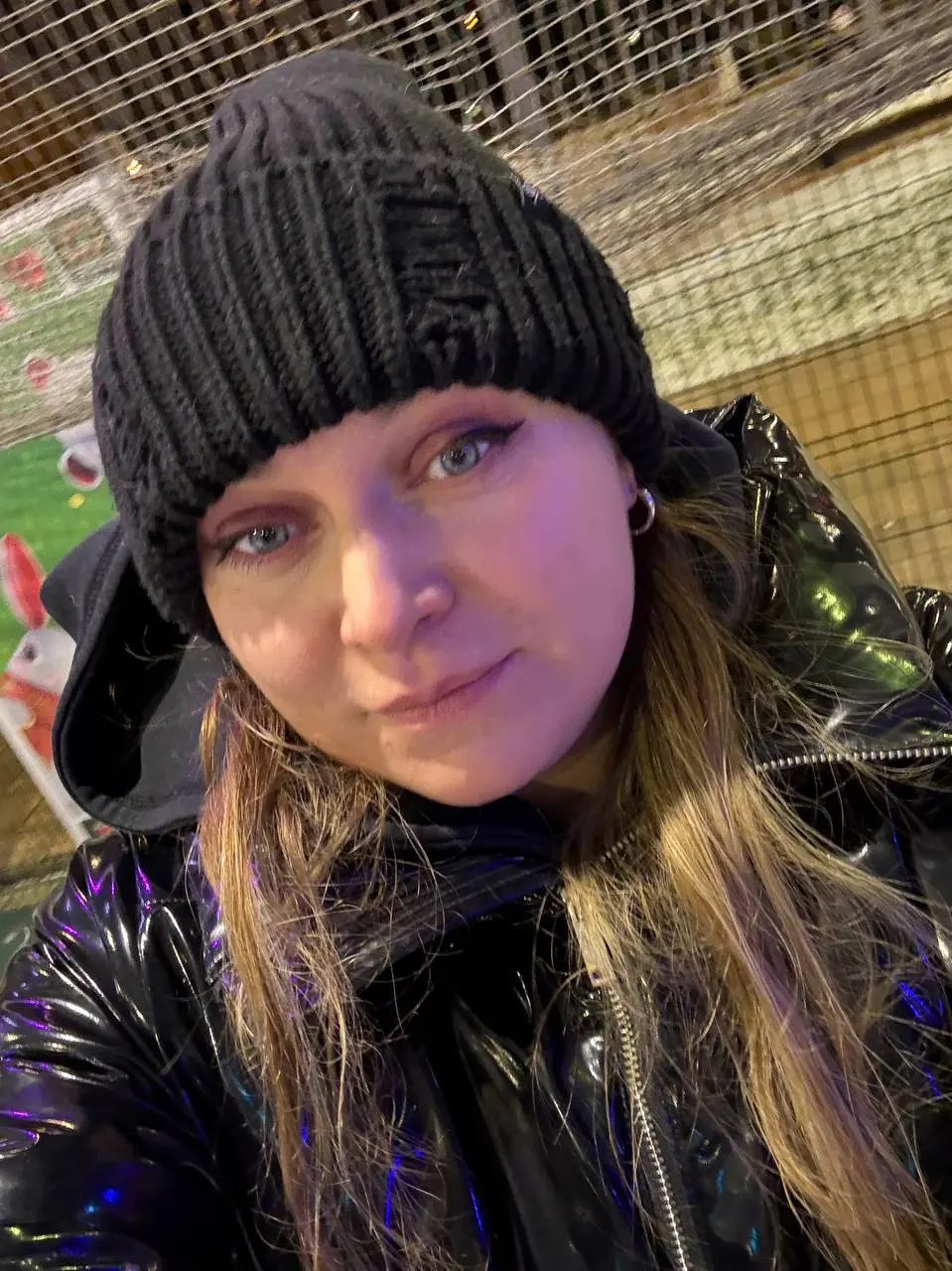 Сезон коньков открыт😂
Продержалась час и поняла, что коньки с аренды мне не подходят и мне нужны свои🙈 До этого были бренда CCM от рибок, отличные были!
А вы на чем катаетесь? Посоветуйте 👌 | Сетка — социальная сеть от hh.ru