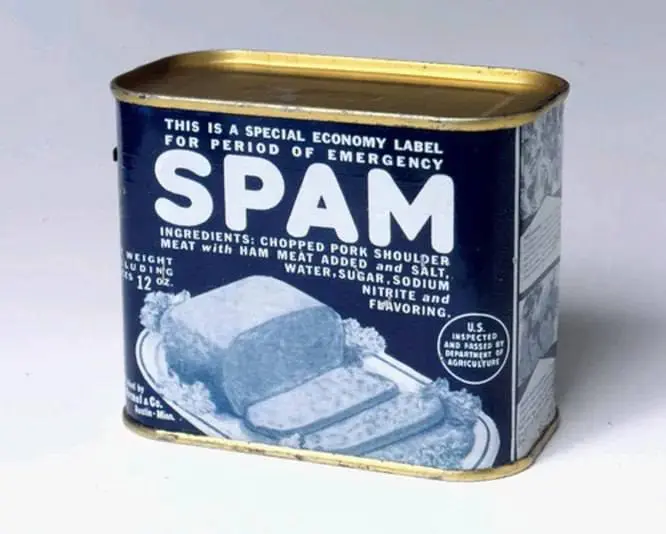Как SPAM стал спамом
В 1937 году компания Hormel Foods представила новый продукт — консервированную свинину. Название "SPAM" (вероятно, сокращение от "spiced ham" или "Shoulder of pork and ham) | Сетка — социальная сеть от hh.ru