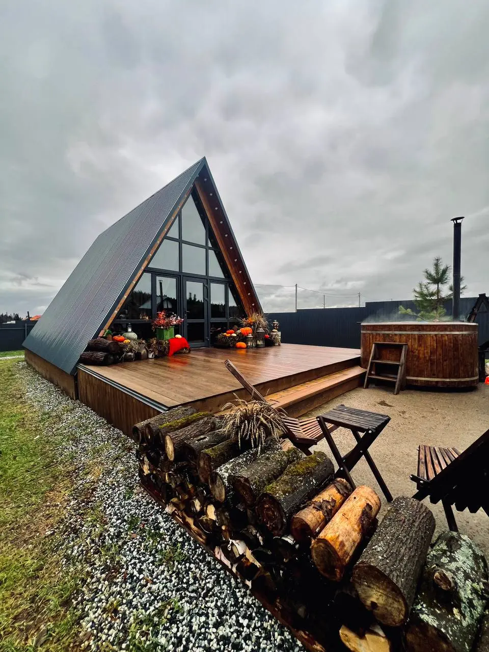 #коллажединорога: сюжеты за ноябрь ‘25
У меня традиция – публикую запомнившиеся моменты каждого месяца в следующем. В декабре будет год, как веду эту рублику публично | Сетка — социальная сеть от hh.ru