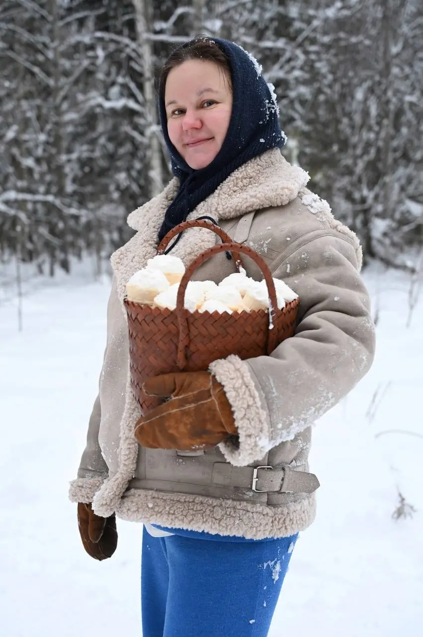Зимняя фотосессия 🍦
Если хотите так же или лучше, запись тут | Сетка — социальная сеть от hh.ru