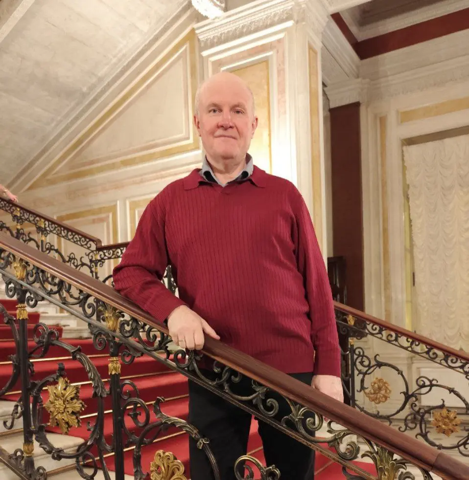 С “я хочу чтобы ты” - в отношениях начинается противостояние
- Он хочет открыть своё дело, а вы настаиваете на стабильной работе,
- Она мечтает о переезде в другой город, а вы цепляетесь за «привычный... | Сетка — социальная сеть от hh.ru