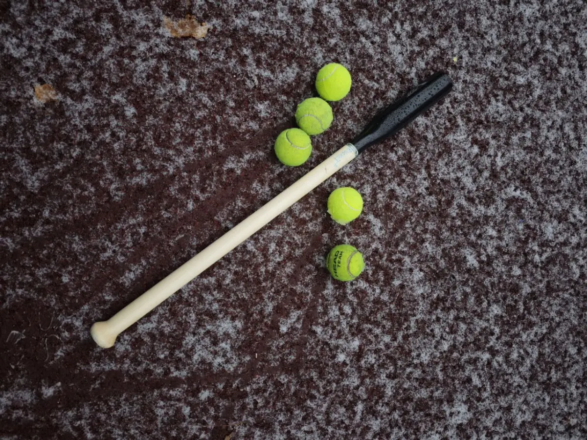 Знакомая прогуливалась по магазину @sela и прислала свою находку - футболка с лаптой в детском отделе | Сетка — социальная сеть от hh.ru