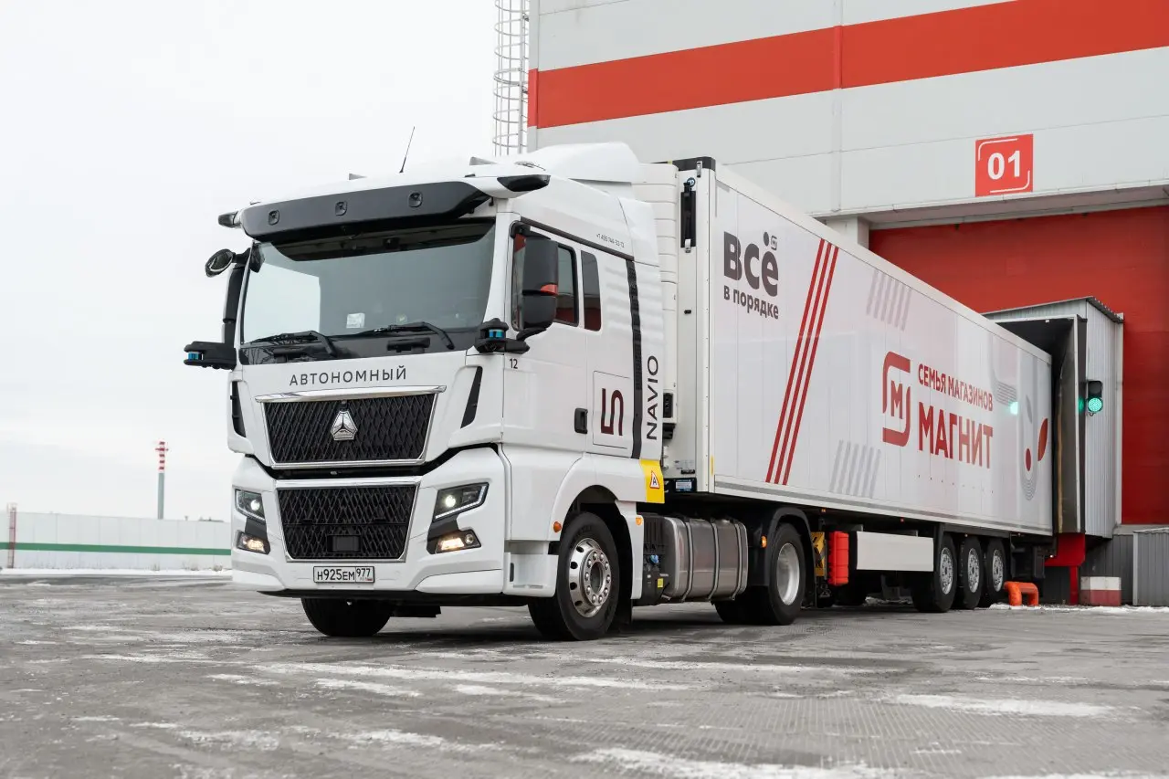 ⏺ «Магнит» совместно с Navio провел первые испытания автономных грузоперевозок по трассе М-12
Маршрут проходит от распределительного центра в Санкт‑Петербурге до Зеленодольска (Республика Татарстан) и... | Сетка — социальная сеть от hh.ru