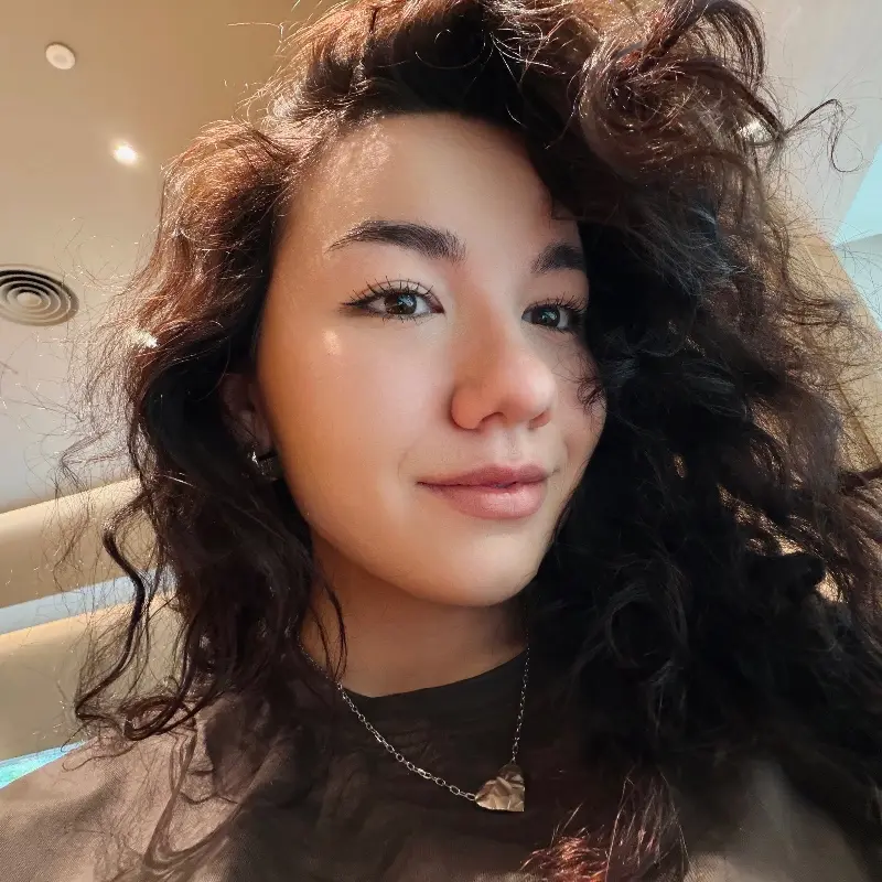 Арина Молчанова | Сетка — социальная сеть от hh.ru