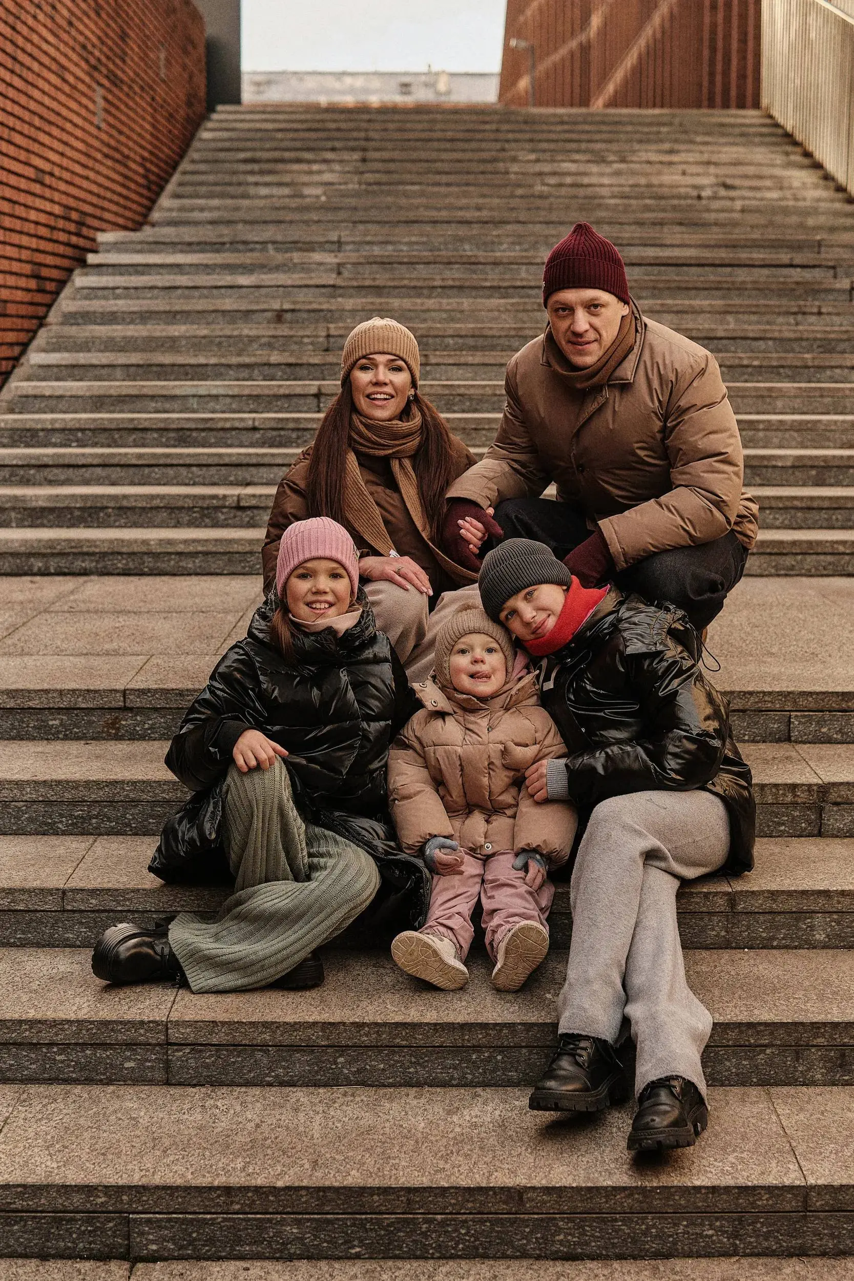 В честь нашей с мужем годовщины свадьбы, у меня родился текст про наш опыт отношений в паре. Который, каждый день мы совместно обогащаем.
Это про путь каждого из нас | Сетка — социальная сеть от hh.ru