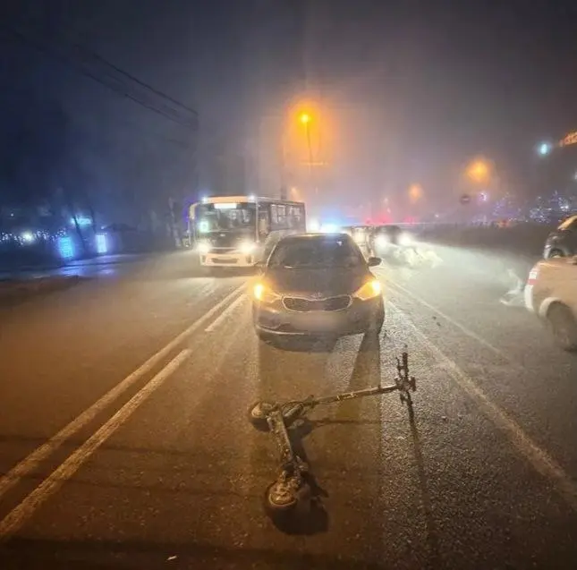 🥴🛴 Нетрезвый самокатчик попал в ДТП в Ставрополе
Вечером 23 декабря на проспекте Кулакова 35-летний водитель электросамоката, выезжая с прилегающей территории, не уступил дорогу автомобилю Kia и столк... | Сетка — социальная сеть от hh.ru