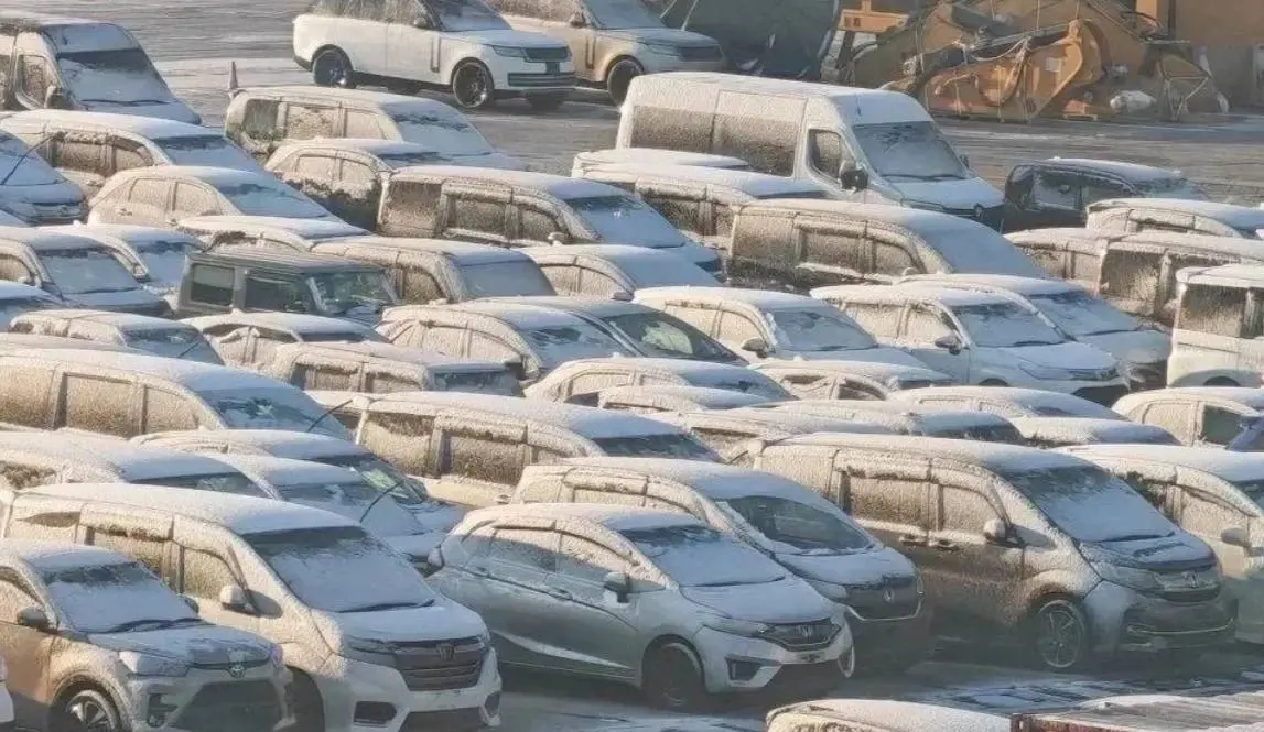 ❤️ Объём ввоза иномарок с пробегом из Китая в Россию вырос почти в 2,5 раза
В ноябре чаще всего из Китая ввозили подержанные Toyota, Volkswagen и Honda | Сетка — социальная сеть от hh.ru
