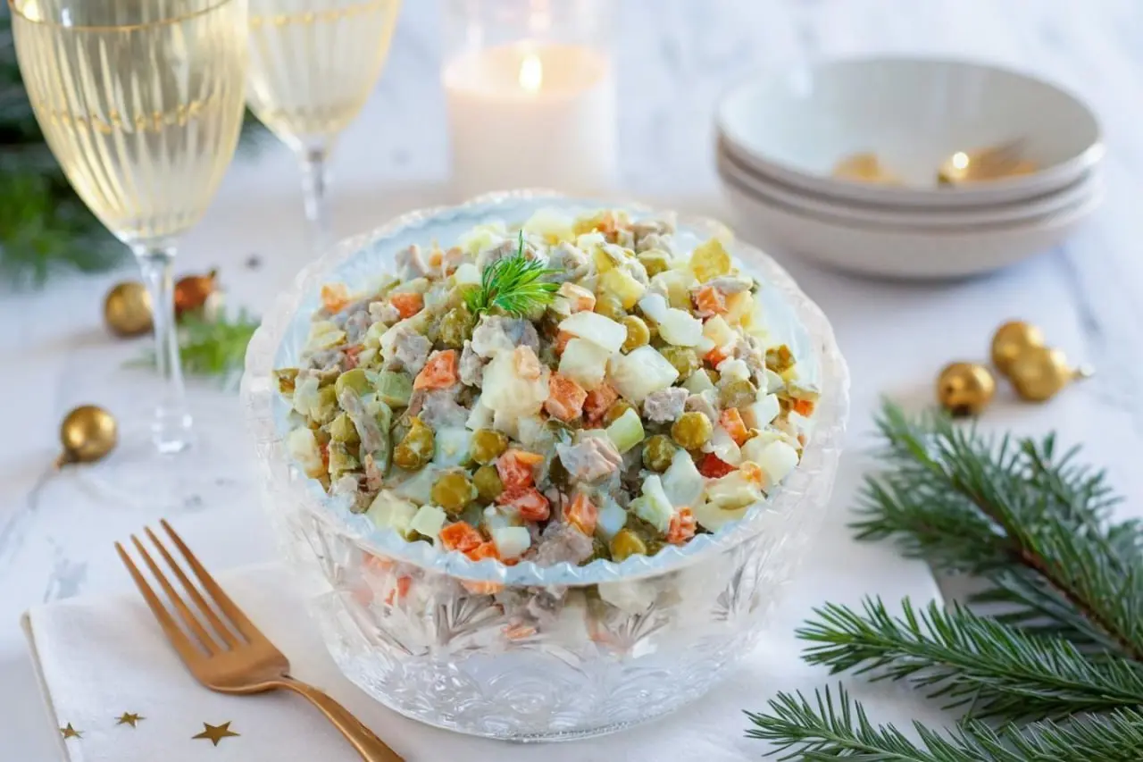 🥗Оливье баттл с дегустацией пройдет в Депо на Лесной
26 декабря в 14:00 
Вас ждут кулинарные мастер-классы, на которых шеф-повара откроют секреты идеального Оливье | Сетка — социальная сеть от hh.ru