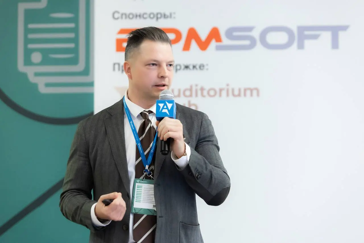 Вчера на работе коллеги из сети розничного бизнеса подарили мне ананас, и меня как будто осенило, шучу, просто я же действительно обещал еще в этом году рассказать про свое участие в CRM Sales Force 2... | Сетка — социальная сеть от hh.ru