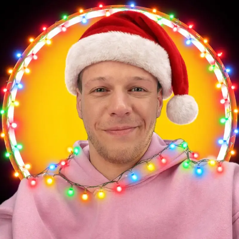 Раздаю новогодние подарки 🎁
Привет, последняя рабочая пятница 2025 года!
Ещё буквально пара-тройка дней, и бОльшая часть страны будет купаться в ванной шампанского с тазиком оливье под боком)
А потом ... | Сетка — социальная сеть от hh.ru