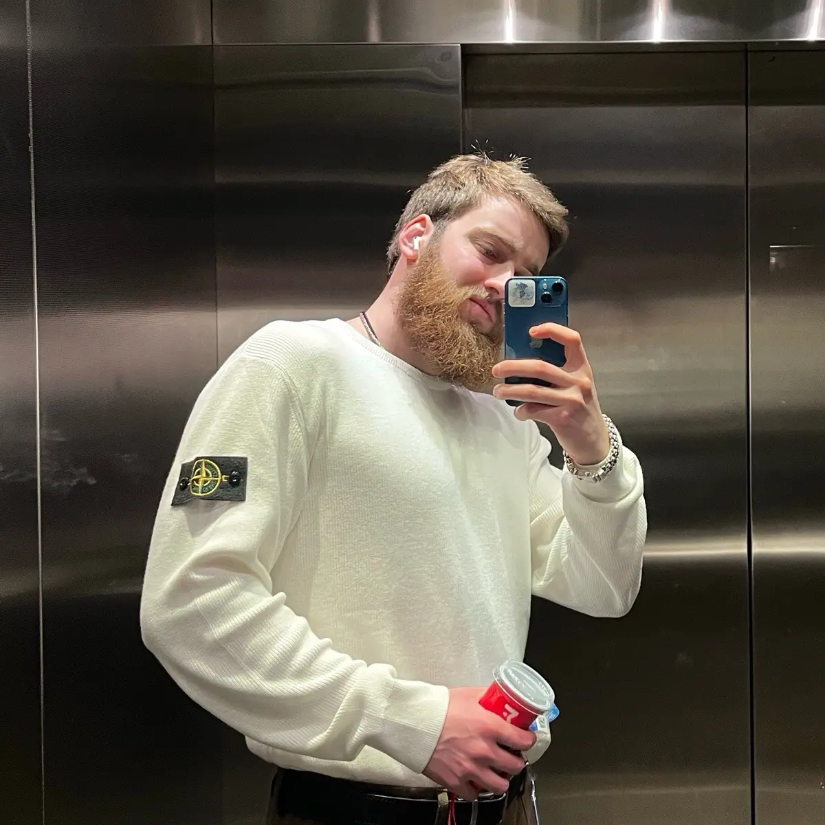 Yan Kolychev | Сетка — социальная сеть от hh.ru