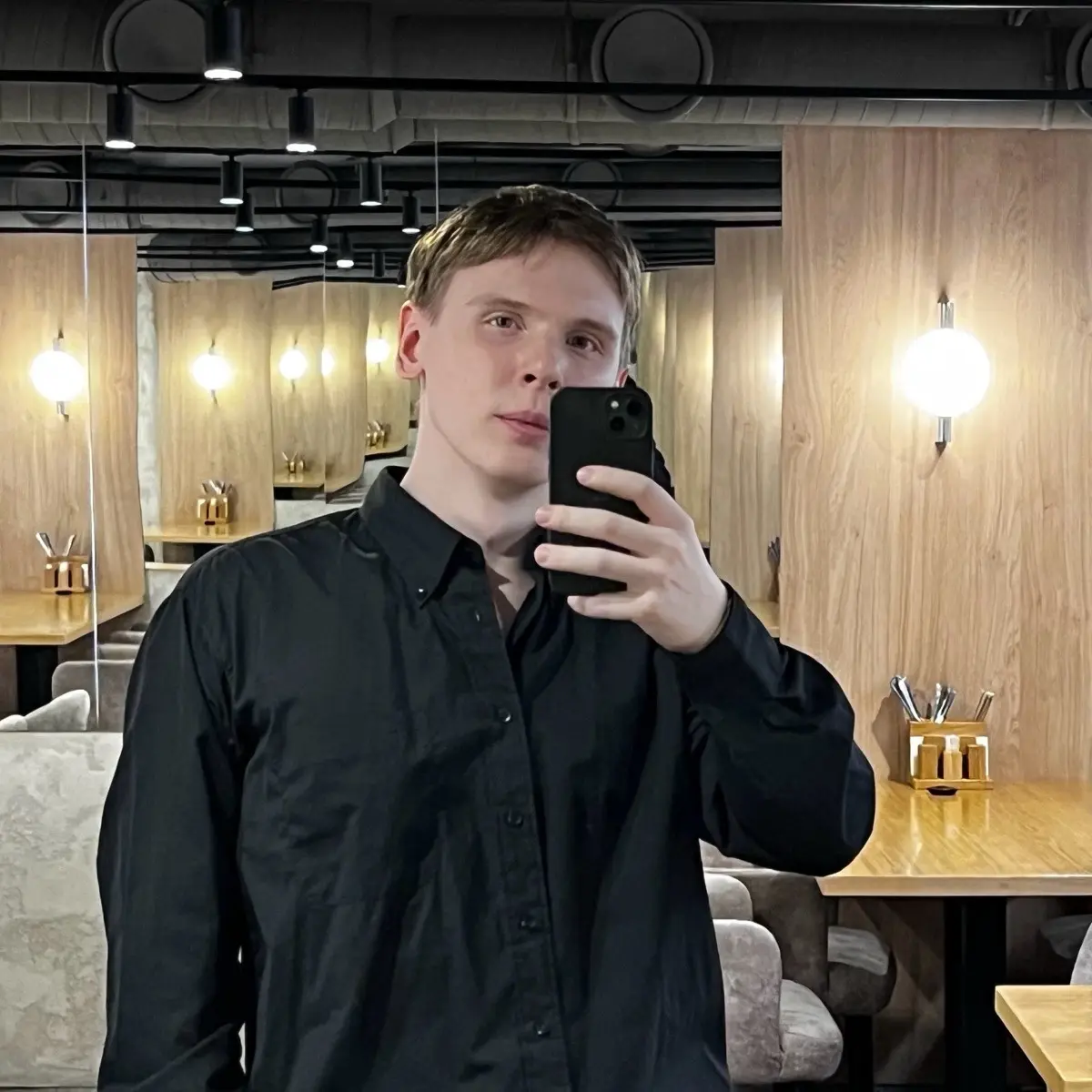 Илья Давыдов