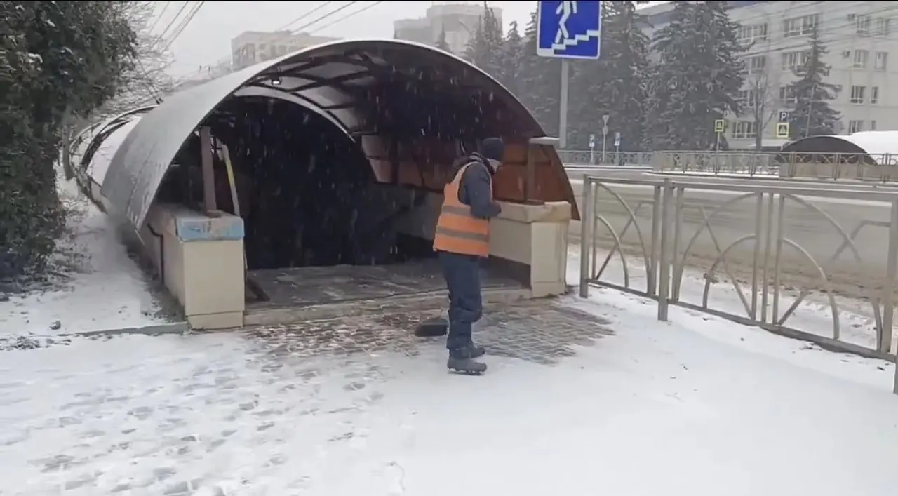 Снежный день получился сегодня в Ставрополе
Всю ночь и раннее утро коммунальщики проводят очистку и обработку улиц города, чтобы обеспечить безопасность на улицах и тротуарах для жителей и гостей крае... | Сетка — социальная сеть от hh.ru
